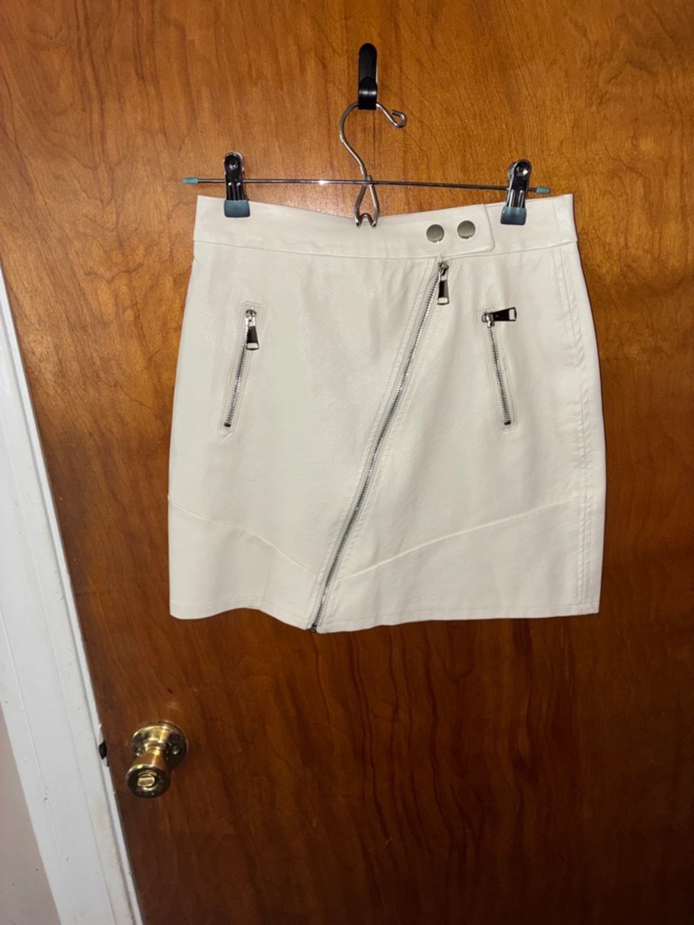 Kendall & Kylie Cream Asymmetric Zip Mini Skirt